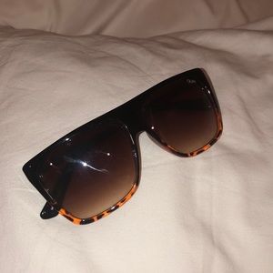 Quay x Desi Perkins OTL II sunglasses